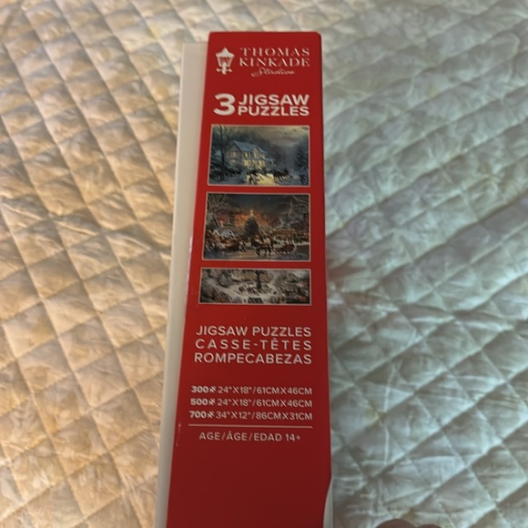 New!! Ceaco Thomas Kinkade Holiday Three Interlocking Jigsaw Puzzles - Picture 6 of 7